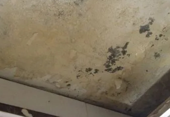 南票阳台漏水维修公司分享下南票卫生间渗水维修需要注意哪些问题。